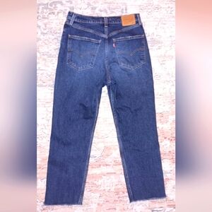Levi's 70s High Slim straight Cropped Raw Hem Jeans 28